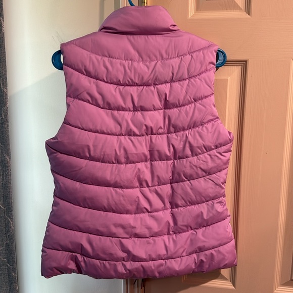 Gap pink puffer vest - Picture 3 of 4